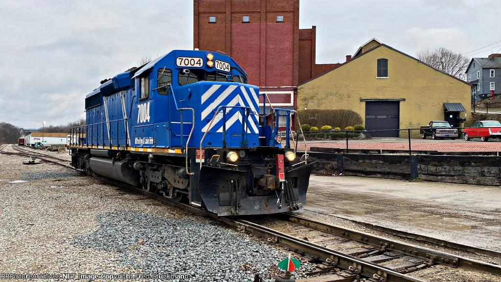 WE 7004 will retrieve empty stone hoppers from National Lime & Stone Co.